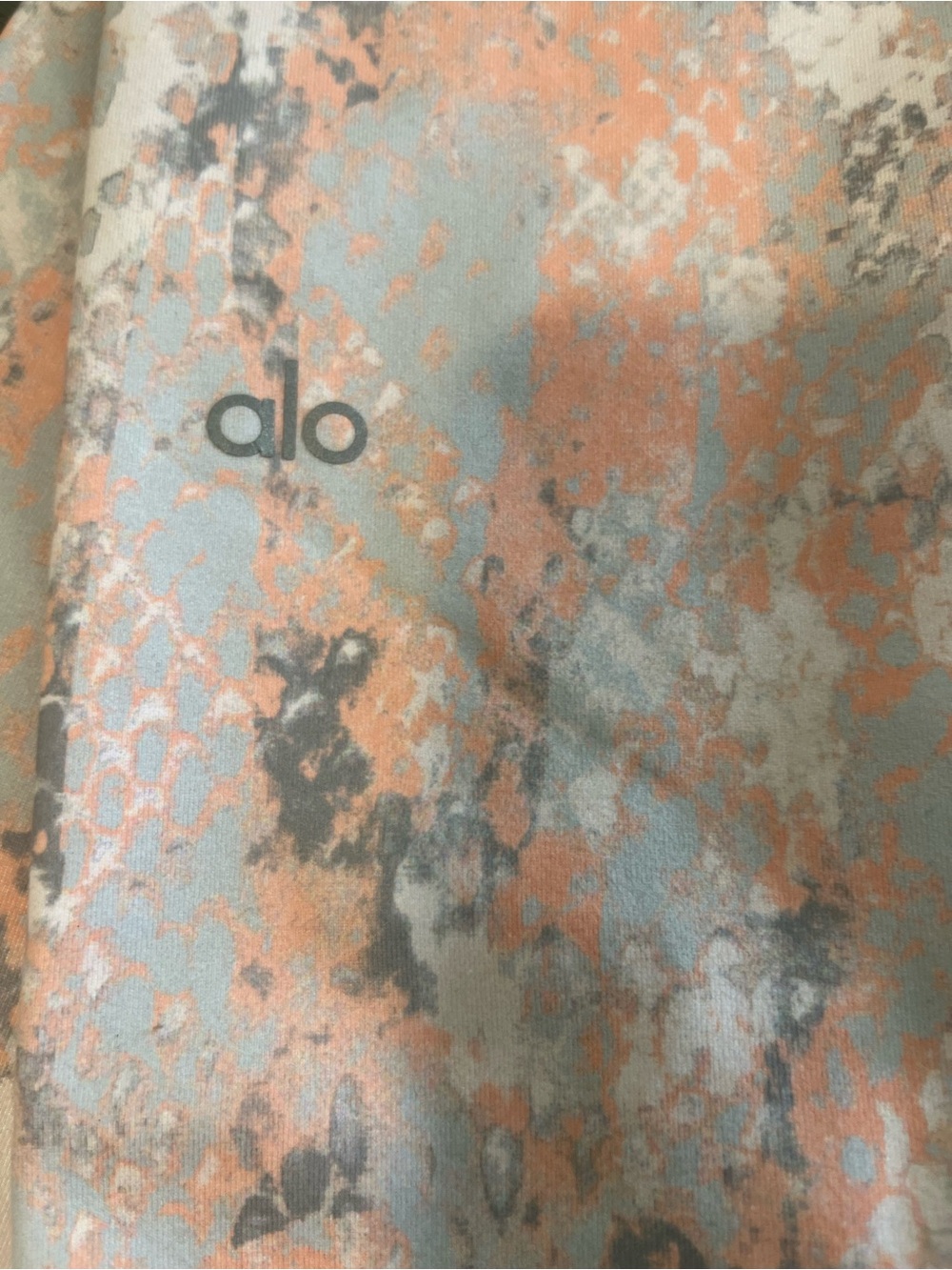 ALO leggings size M Abstract Leggings in Peach, Blue & Gray